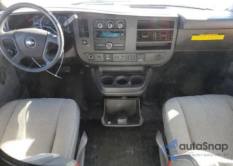 2019 Chevrolet Express G2500 from USA, damaged, VIN 1GCWGAFP7K1370813